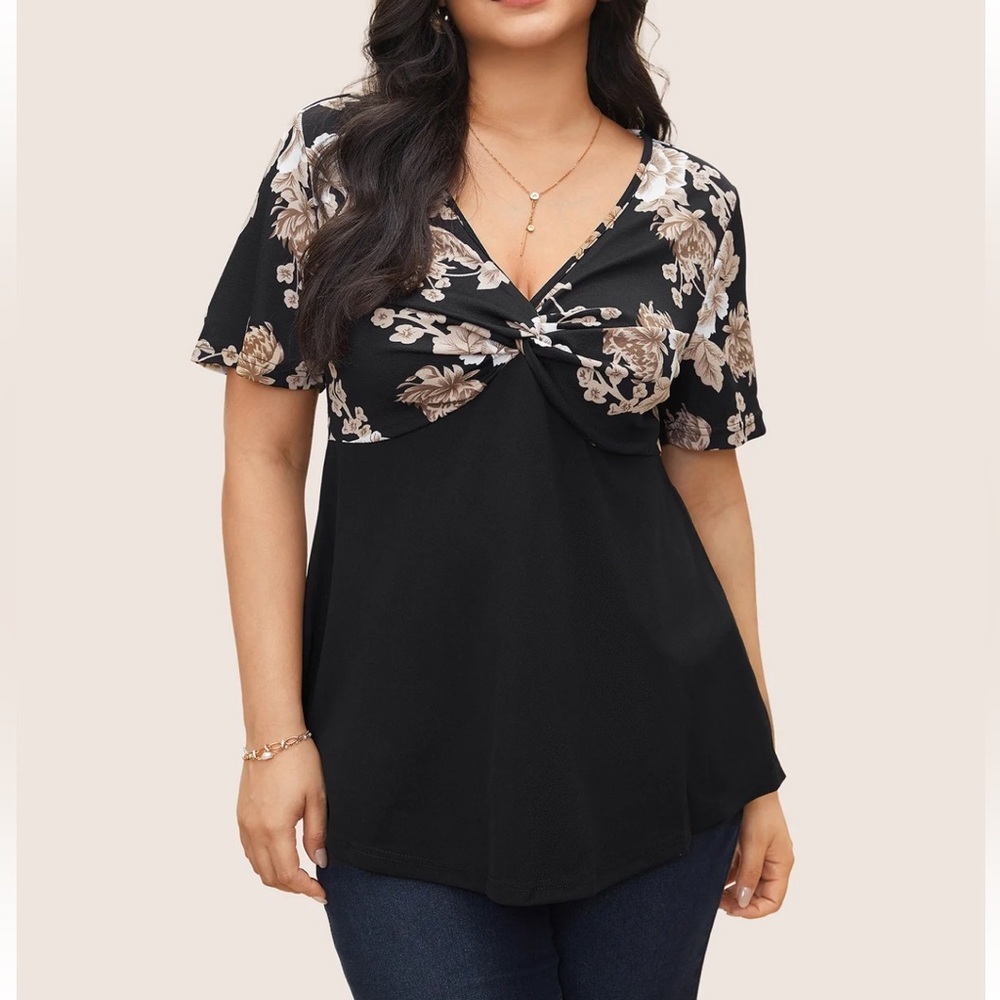 BloomChic Plus Size XL Floral Twist Front Asymmetrical Hem T-Shirt us14-16
